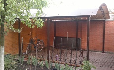 навес из поликарбоната для дачи